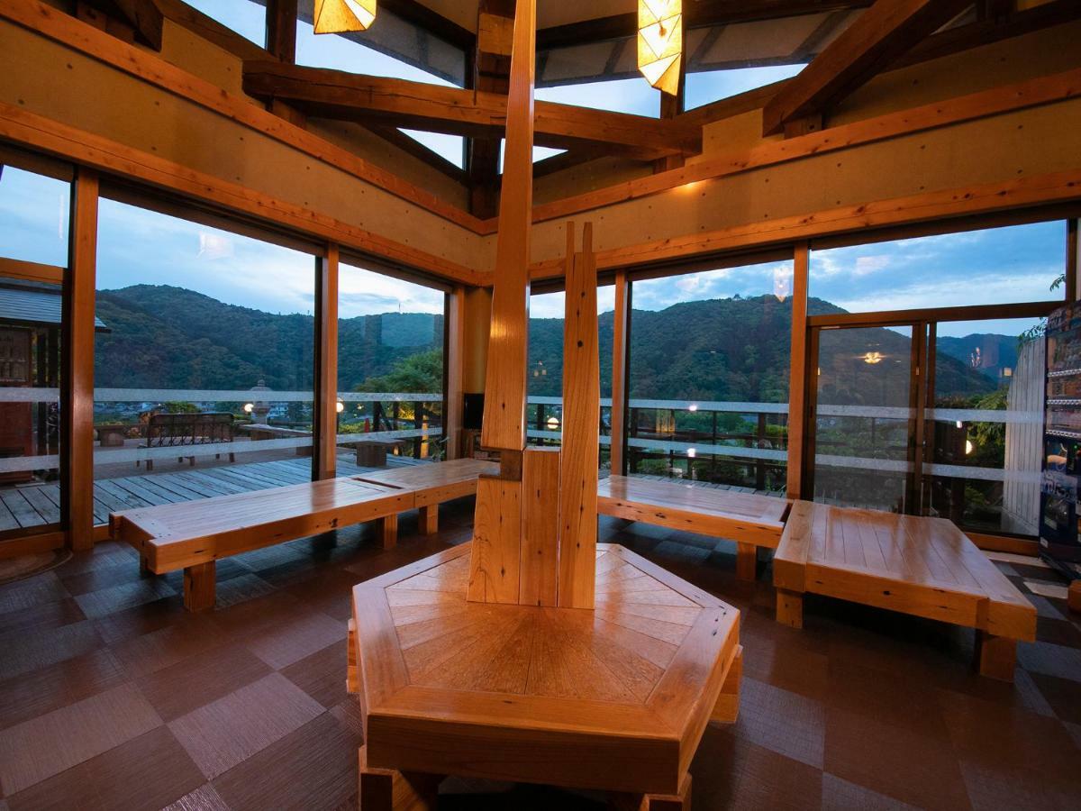 Iwakuni Kokusai Kanko Hotel Экстерьер фото