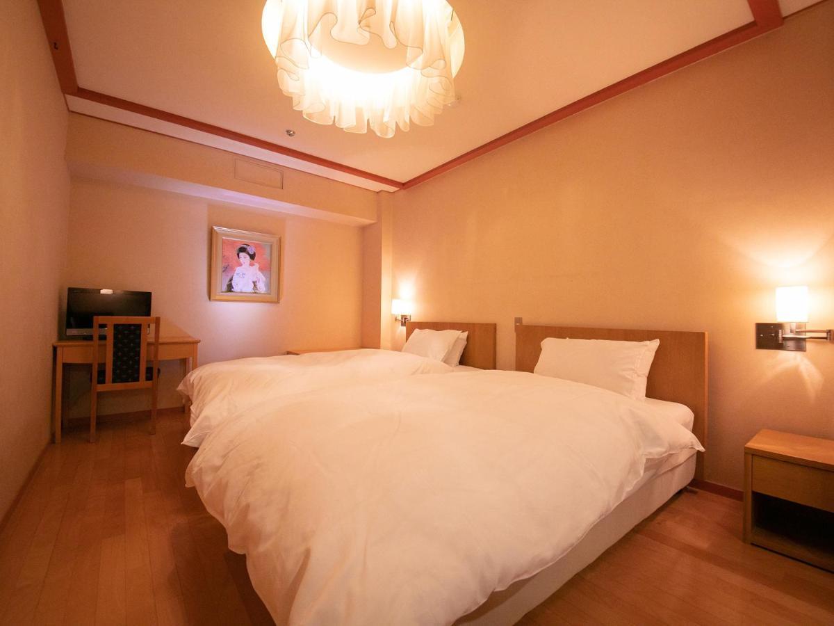 Iwakuni Kokusai Kanko Hotel Экстерьер фото